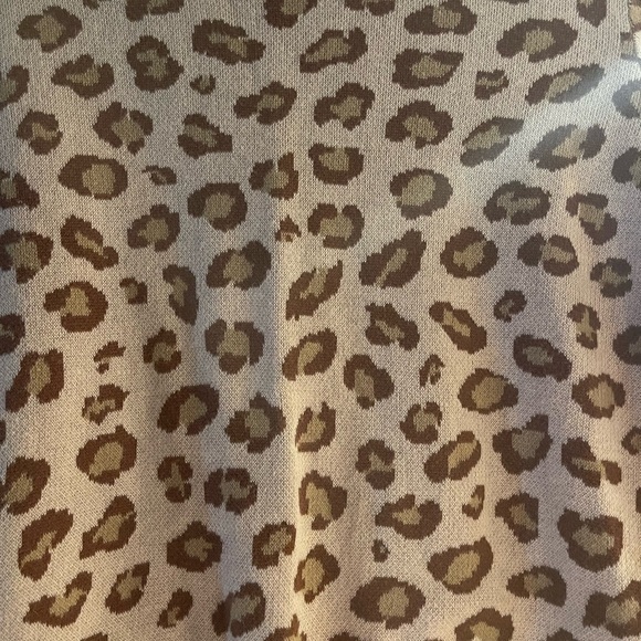 Leopard Print Women's Sweater - Picture 3 of 4